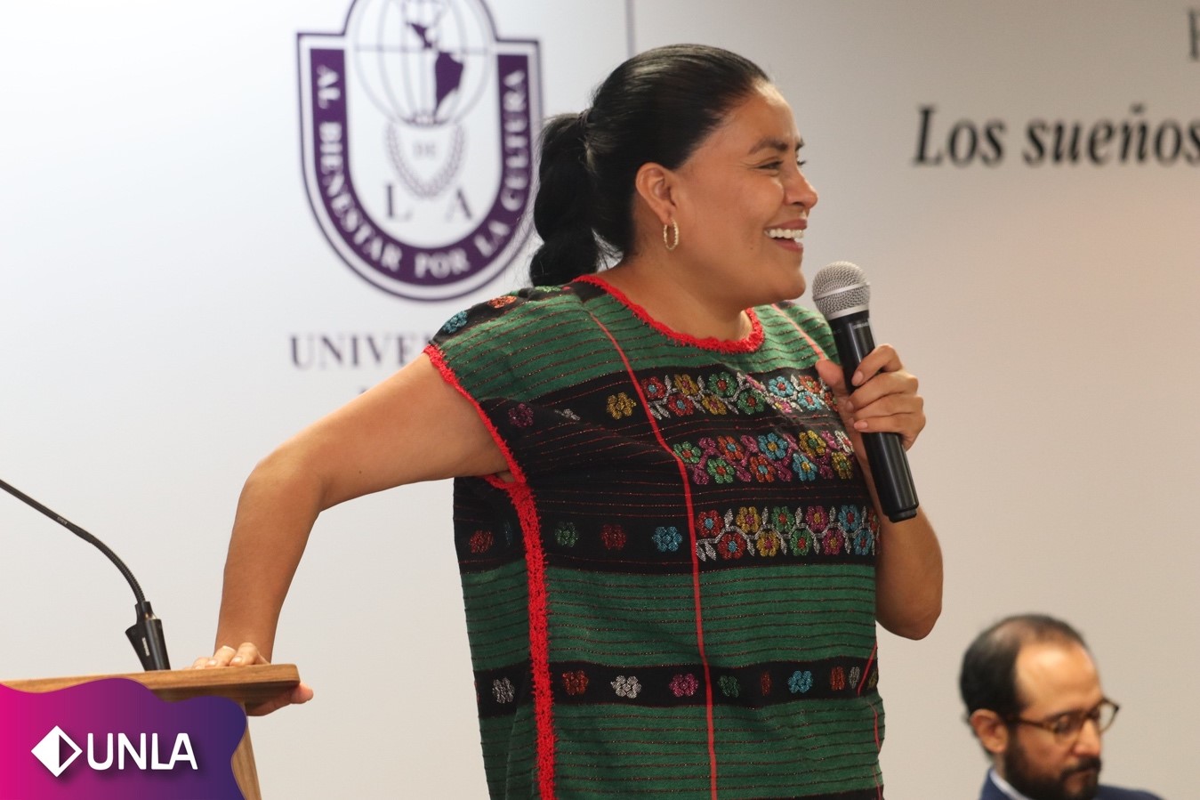 Presentan por primera vez el libro Los sueños de la niña de la montaña