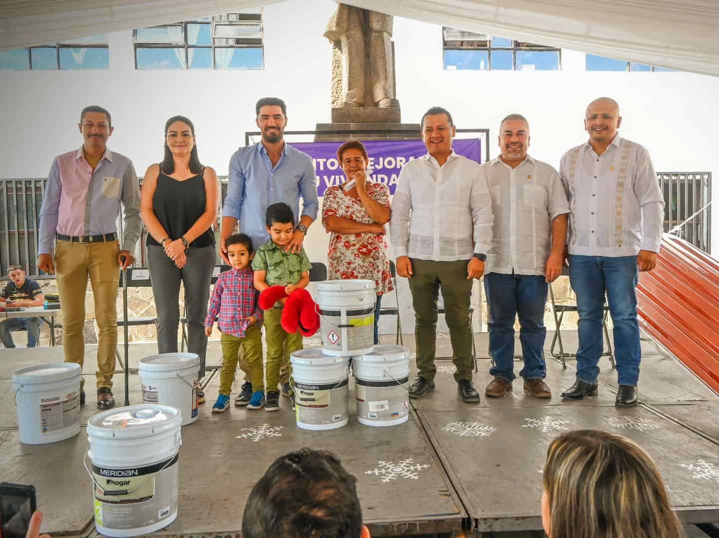 Entrega De L Minas E Impermeabilizantes En Sahuayo