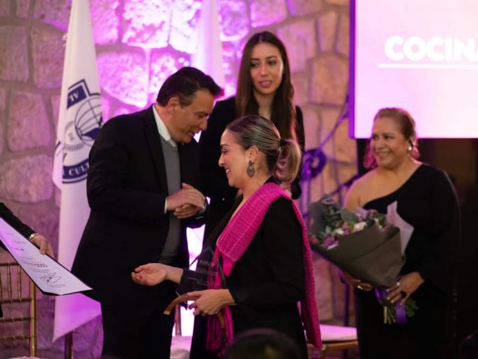 Mérito al Compromiso Turístico UNLA 2023: Reconociendo la Contribución al Turismo en Michoacán