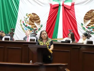 Belinda Iturbide en el Congreso del Estado