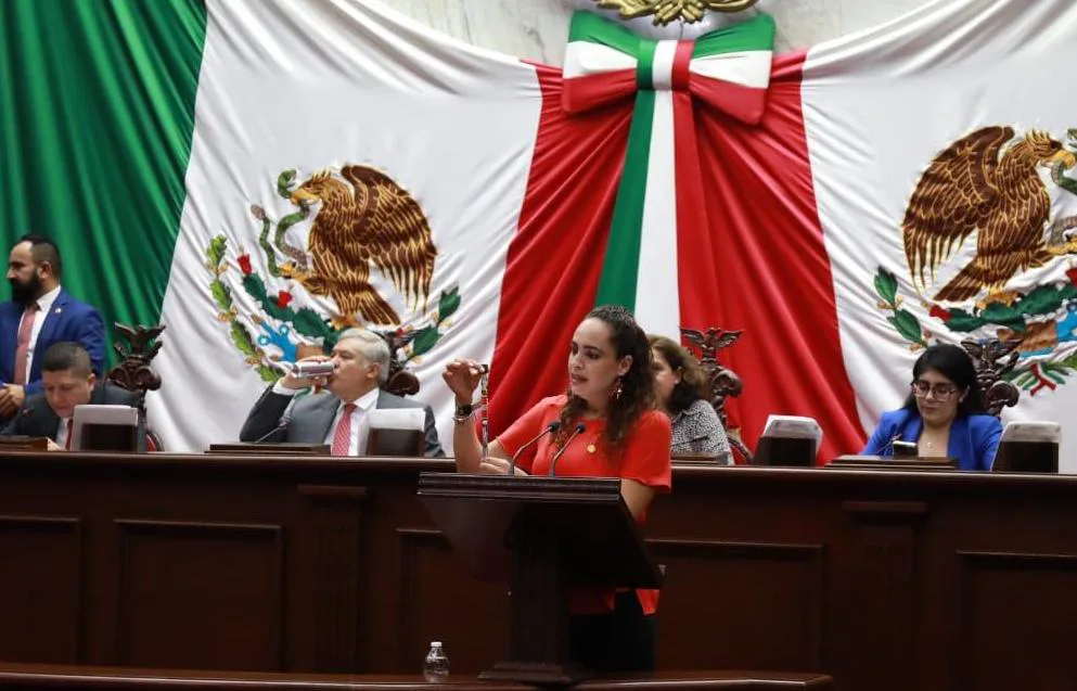 Congreso de Michoacán impulsa distribución de pulseras reactivas para detectar drogas en bebidas