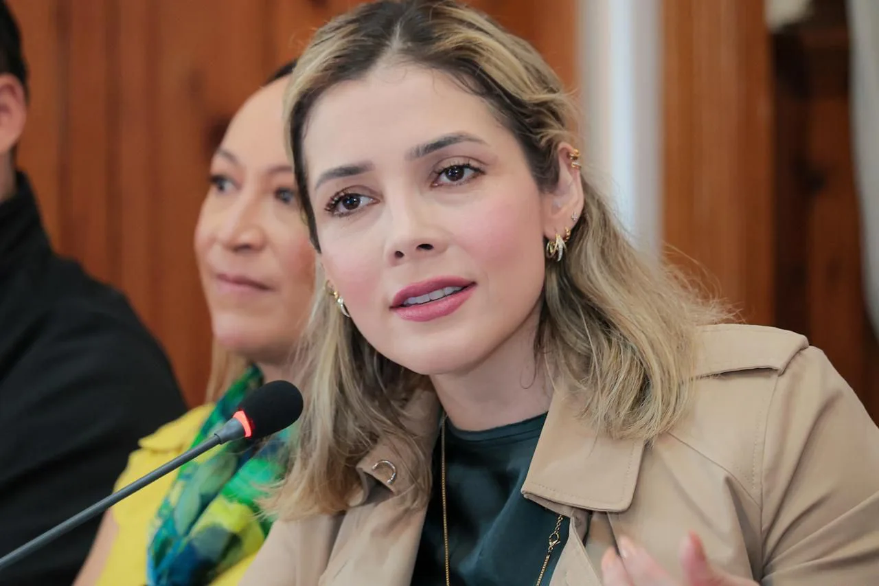 Brissa Arroyo Reafirma su Compromiso con la Agenda de Género y la Sororidad más Allá de los Colores Partidistas
