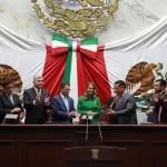 Congreso de Michoacán otorga Condecoración Melchor Ocampo al Colegio de Notarios