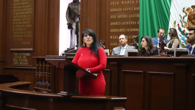 DIPUTADA VANHE CARATACHEA